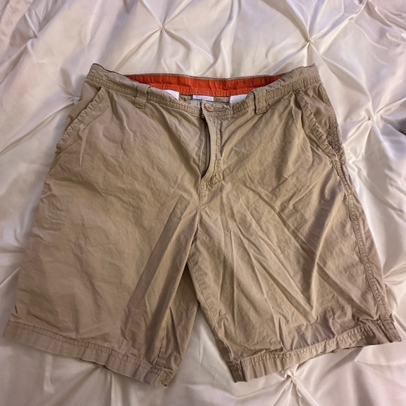 Columbia Tan Flat Front Shorts - Picture 1 of 6
